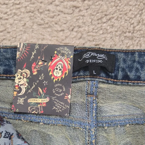 Ed Hardy Flare Jeans with Black Graphics - Picture 14 of 15